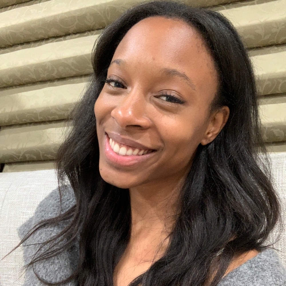 Meet your Posher, Alexis